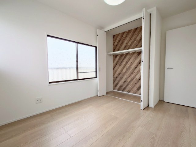 RESET HOUSE－リセットハウス小倉南区朽網西１丁目　【小倉南区　中古戸建て】の洋室|家族が増えても安心！将来を見据えたゆとりの居室スペース【小倉南区　中古戸建　リノベーション】