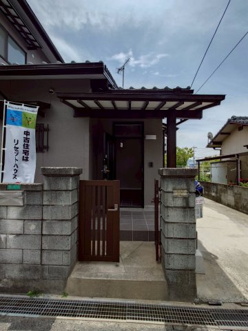 RESET HOUSE－リセットハウス小倉南区朽網西１丁目　【小倉南区　中古戸建て】の玄関|風情豊かな和風玄関♪【小倉南区　中古戸建　リノベーション】