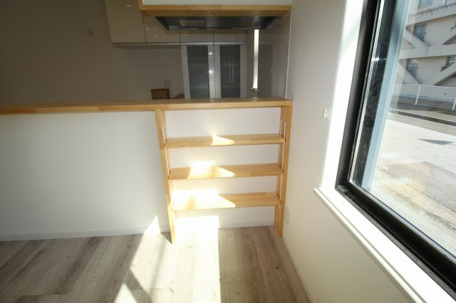 潮新町　新築戸建　の収納|ＬＤＫ　16.0帖