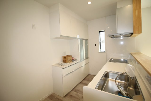 潮新町　新築戸建　のキッチン