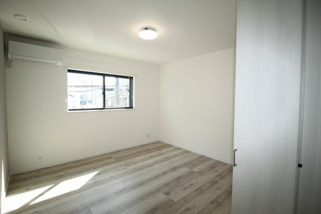 潮新町　新築戸建　の洋室|2Ｆ　南東の部屋　8.0帖