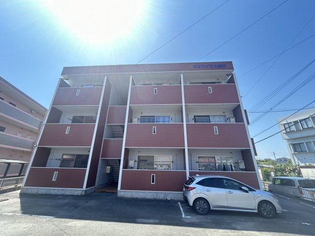 【外観】 | ネオハイツ上白川 | 周りに大きい建物がなく、太陽の光が包み込んでくれます！