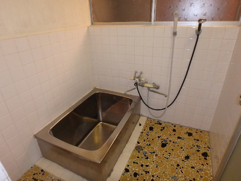 S1630H　白浜中古住宅の浴室