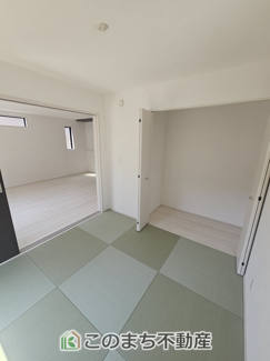 【和室】 | GRAFARE宇都宮市上戸祭町3期　1号棟 | お子様のお昼寝にも便利な和室です。大きな窓から暖かな日差しが差し込みます♪