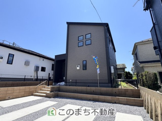 【外観】 | GRAFARE宇都宮市上戸祭町3期　1号棟 | 本日ご内覧できます(*^^*)
お電話でのお問合せが非常にスムーズです！
現地直接集合のお待ち合わせも大丈夫です！
お気軽にお問合せ下さい(^^)/