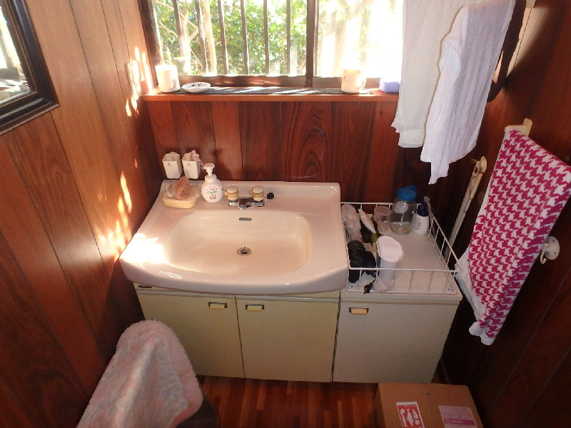 S1563H　吉佐美中古住宅の独立洗面台