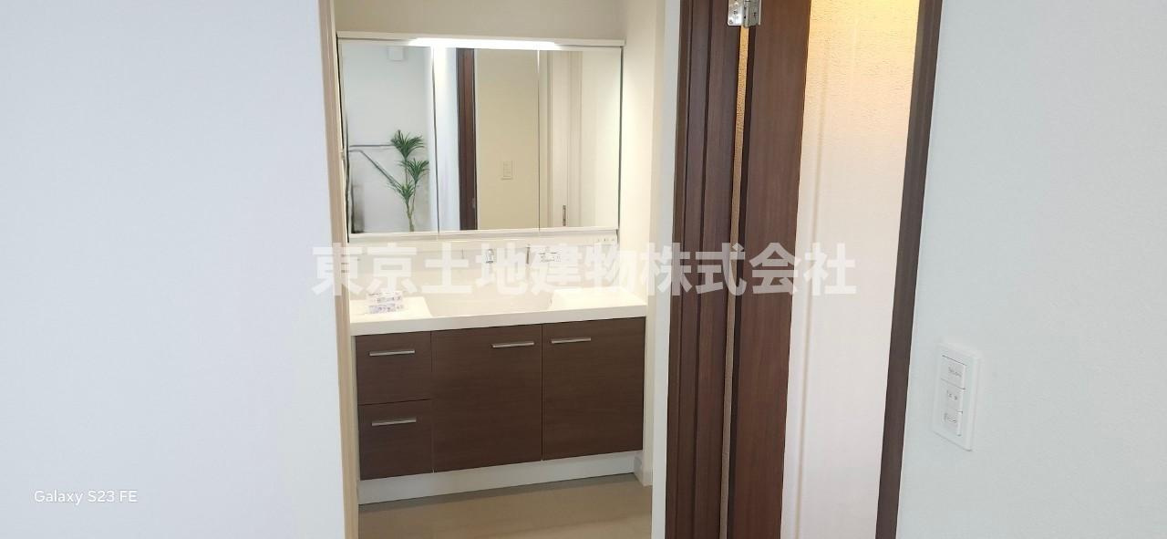 MOCXGARDEN前橋三俣町　1号地の独立洗面台|洗面まわりもスッキリ片付く収納が充実♪