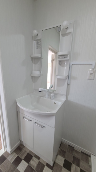 【独立洗面台】 | 西千葉グリーンハイツ　1号棟 | ※同社施工例です