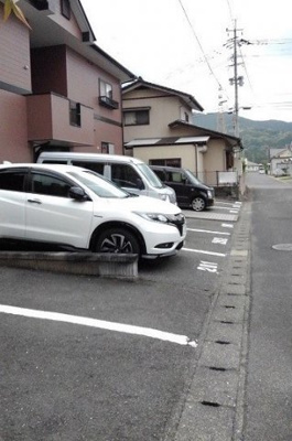 【駐車場】 | ラフィーネ立花Ｂ
