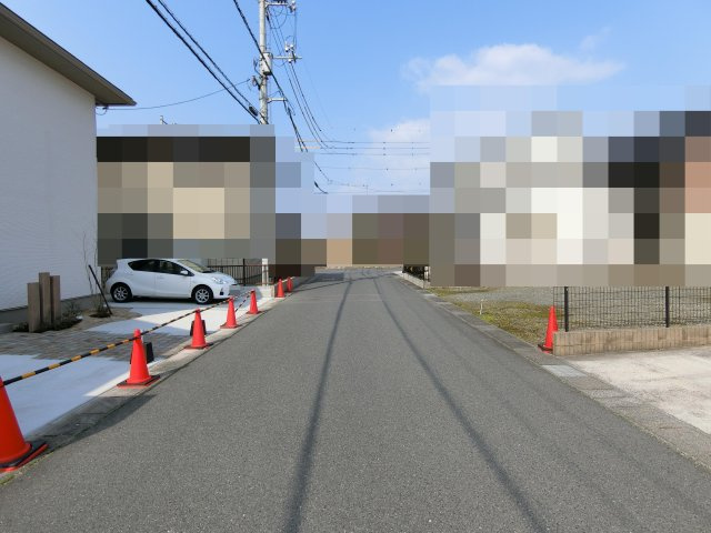 エムズガーデン福米東の前面道路含む現地写真