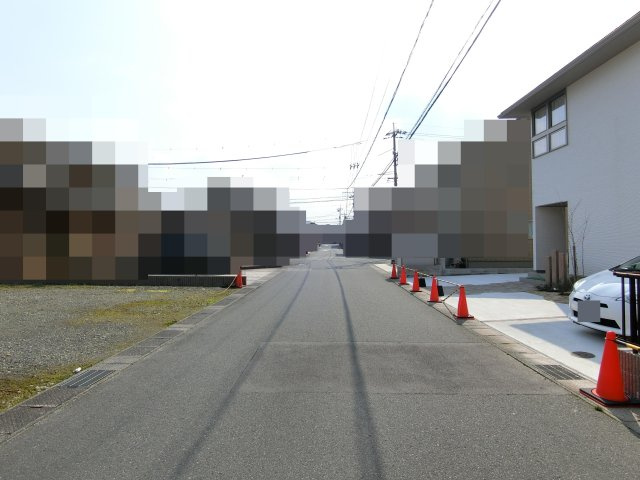 エムズガーデン福米東の前面道路含む現地写真