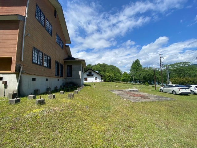 奥琵琶湖！！湖岸別荘ホテル用地の周辺|建物前面部分写真
