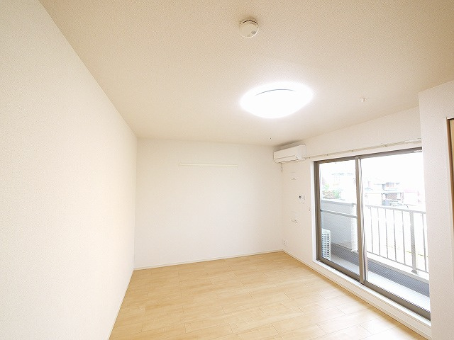 レジデンス北市の寝室|落ち着いて過ごせるお部屋なので、寝室にいかがでしょうか
