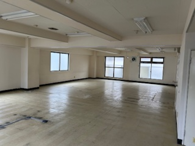 マスダビルのロビー