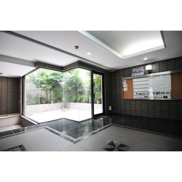 LIBRE清水の森のエントランス