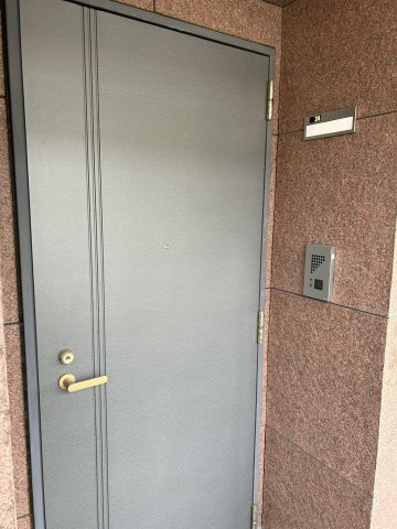  allemandeの玄関|明るい玄関です