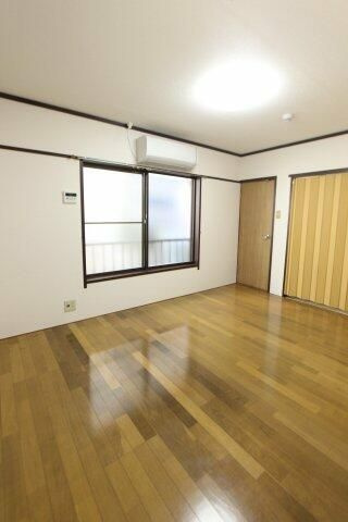 【居間・リビング】