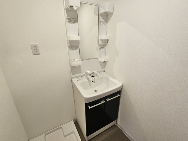 ジーメゾン大久保ラクラスの洗面所|※同ハウスメーカー施工の類似写真です※