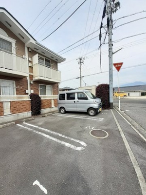 【駐車場】 | ジェルメ | カースペースがあります