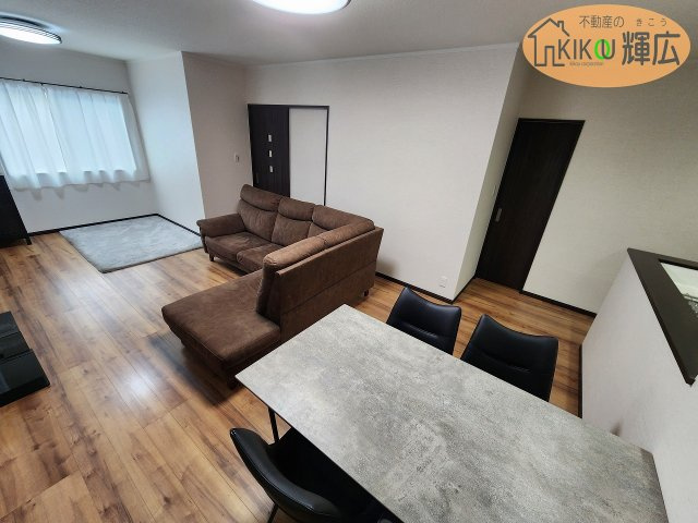 【居間・リビング】 | 高砂市金ケ田町　中古戸建