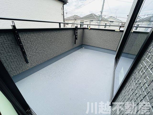 ドラッグストア徒歩3分のバルコニー|面倒な住宅ローン手続き代行します。