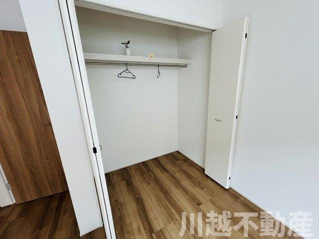 ドラッグストア徒歩3分の収納|各種金融機関取り扱っています