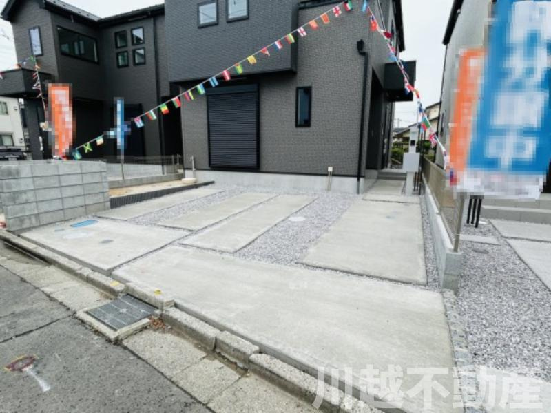 ドラッグストア徒歩3分の駐車場|店舗前駐車場あります。お車でご来店ください