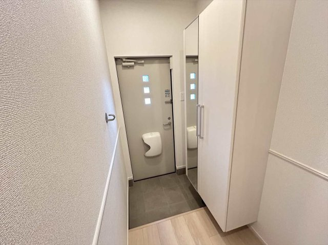 カーサ　フェリーチェ　Bの玄関