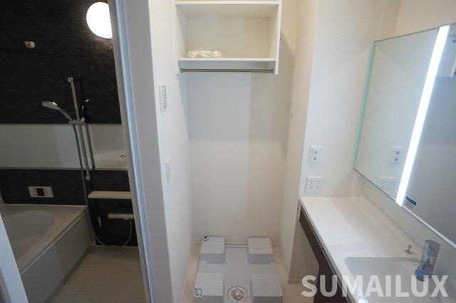 ディールーム清水新地の洗面所