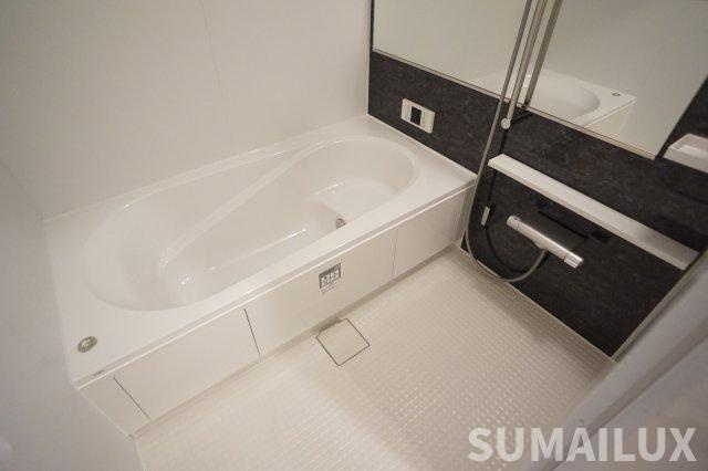 ディールーム清水新地の浴室