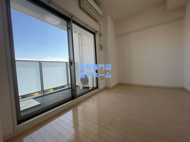 エステムプラザ難波EASTⅡブレストの居間・リビング|ゆったりとした居間です