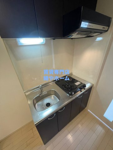 エステムプラザ難波EASTⅡブレストのキッチン|キッチンでお料理をお楽しみください