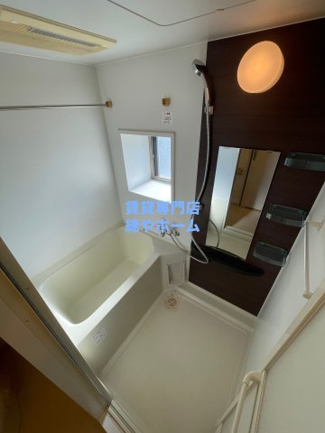 エステムプラザ難波EASTⅡブレストの浴室|落ち着いた空間のお風呂です