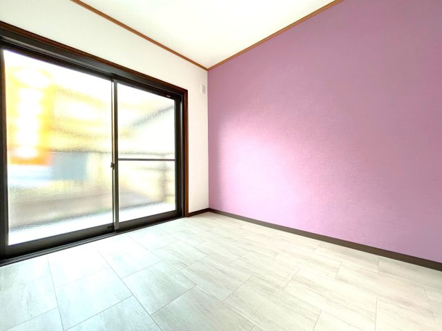 「東野」駅徒歩２０分◆リフォーム済みの４ＬＤＫ◆堀込車庫ありで駐車１台可能◆山科区大塚元屋敷町の洋室|洋室（１階３.５帖）