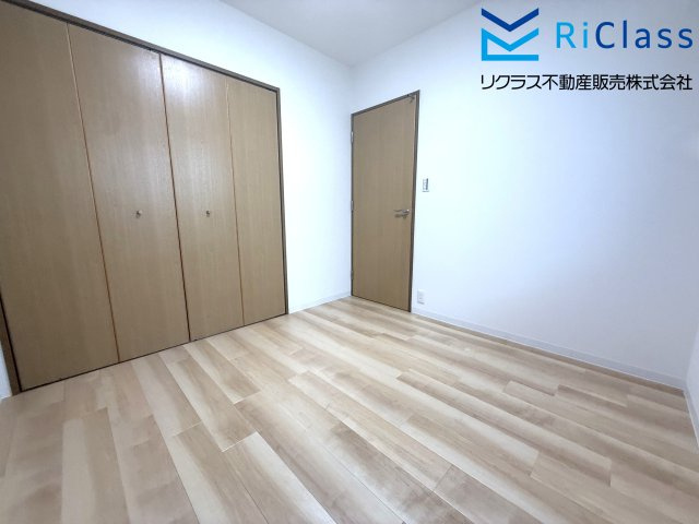 カサベラ鷹取・南館の洋室|個人の部屋や寝室として使える洋室です