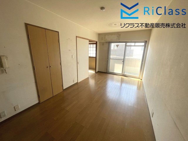 カサベラ鷹取・南館の居間・リビング|ゆったり過ごせるリビングです