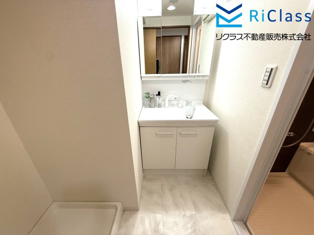 カサベラ鷹取・南館の独立洗面台|独立洗面化粧台付き
ランドリースペースあります