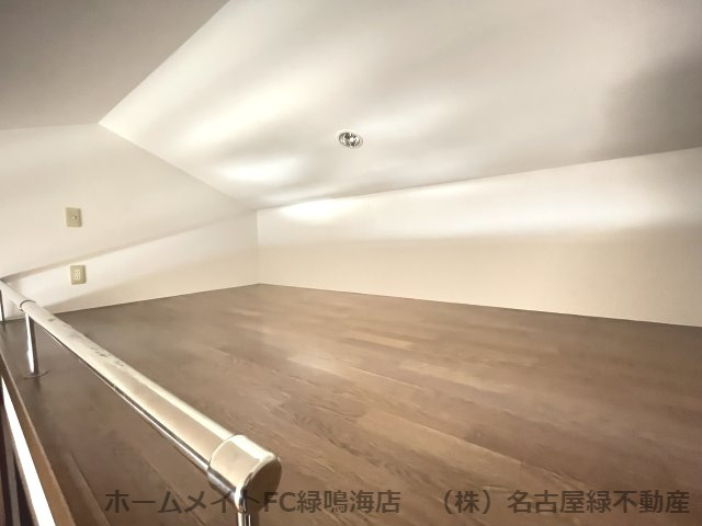 アクセスコートIIの内装