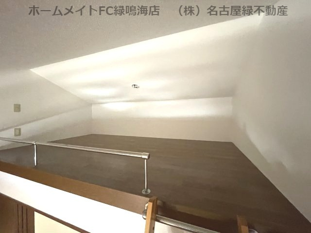 アクセスコートIIの内装