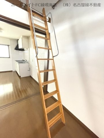 アクセスコートIIの内装