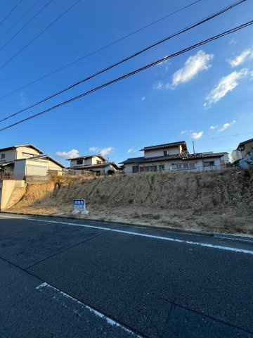 大阪狭山市西山台売土地の周辺|前面道路が広々約8ｍ