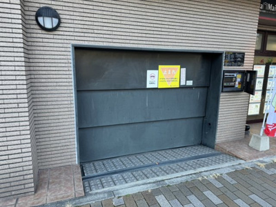 【駐車場】 | ウェルコート岡本