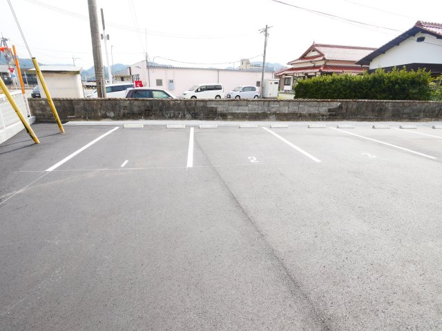 ドゥイエ桜畠駐車場の駐車場