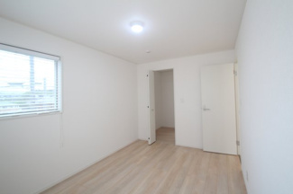 【収納】 | 府所本町中古住宅 | 奥にウォークインクローゼットがあります