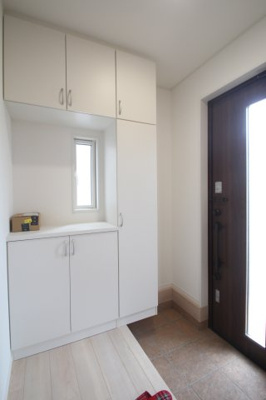 【玄関】 | 府所本町中古住宅