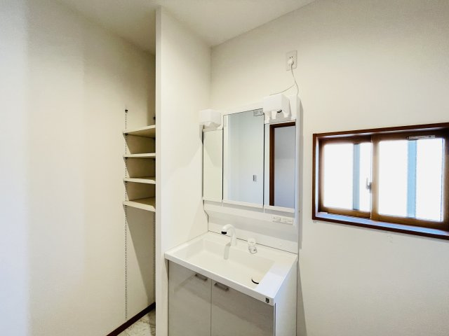 【独立洗面台】 | 深谷市荒川第１期　ワイウッドコート　新築戸建　全7区画　3号棟