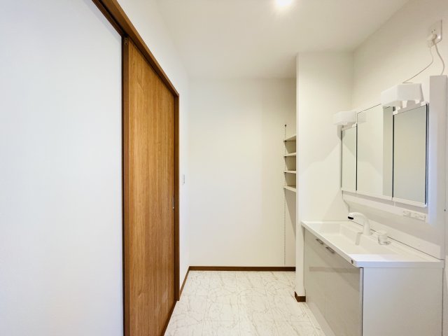 【脱衣所】 | 深谷市荒川第１期　ワイウッドコート　新築戸建　全7区画　3号棟