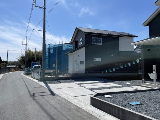 【前面道路含む現地写真】 | 深谷市荒川第１期　ワイウッドコート　新築戸建　全7区画　3号棟