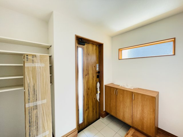 【玄関】 | 深谷市荒川第１期　ワイウッドコート　新築戸建　全7区画　3号棟