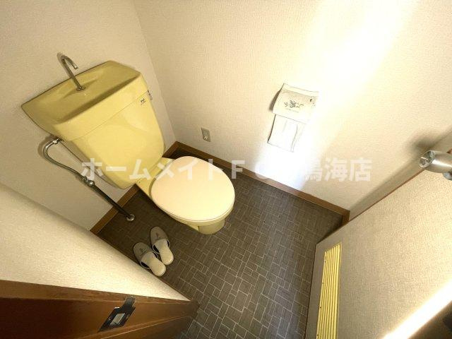 辻町住宅併用店舗のトイレ